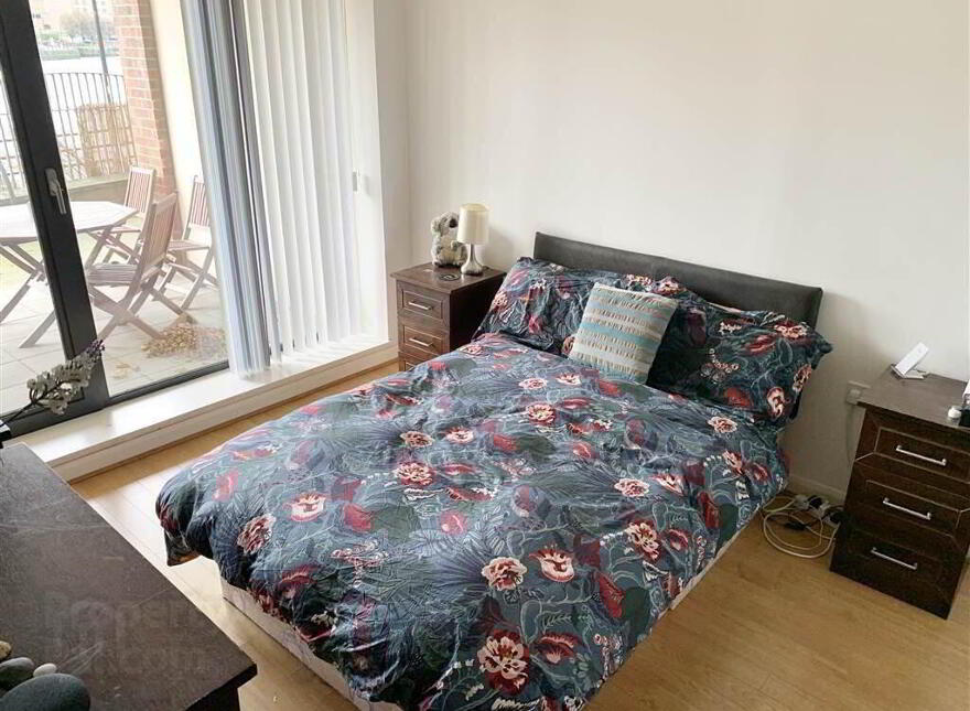 3b Pottinger's Quay, Belfast, BT5 4AS