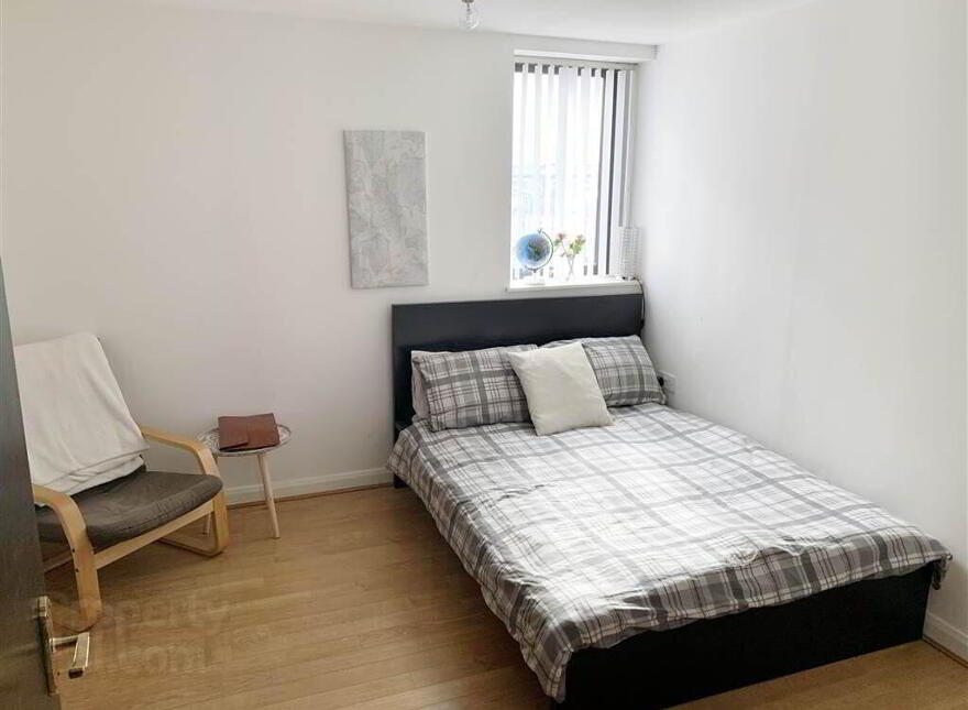 3b Pottinger's Quay, Belfast, BT5 4AS