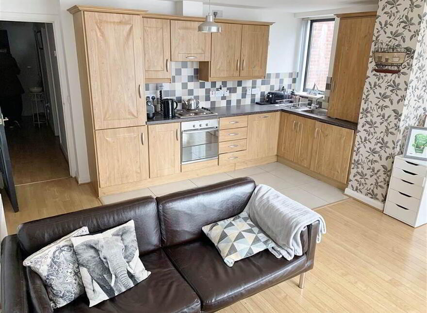 3b Pottinger's Quay, Belfast, BT5 4AS
