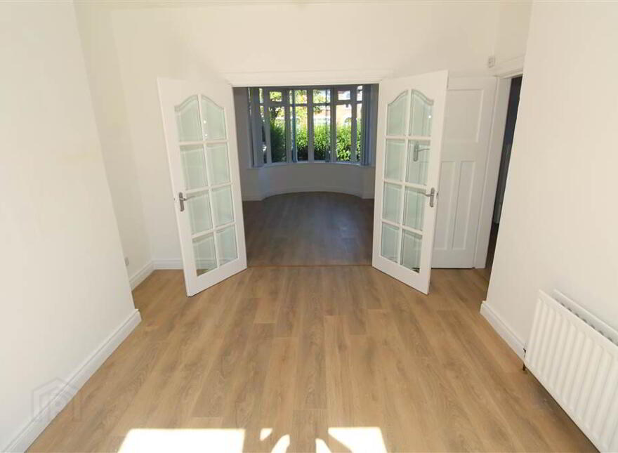 43 Grand Parade, Belfast, BT5 5HG