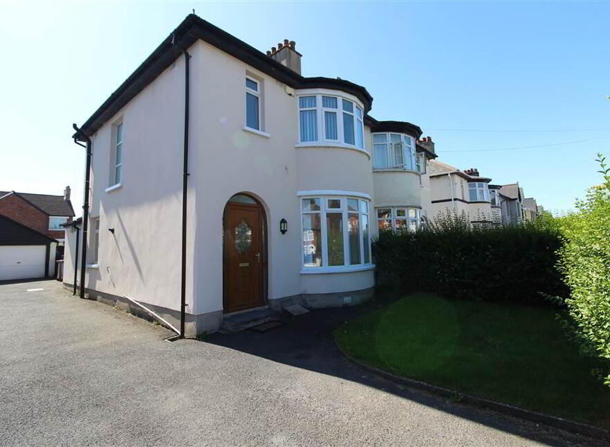 43 Grand Parade, Belfast, BT5 5HG photo