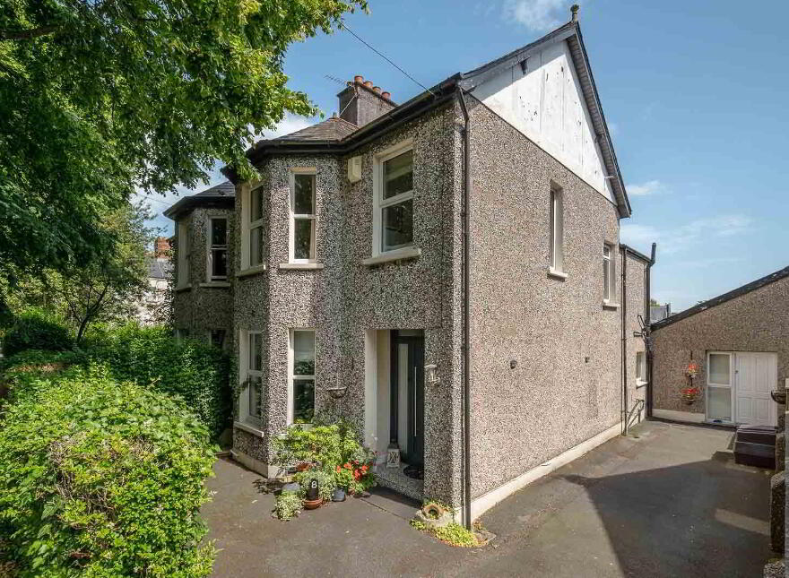 8 Belmont Park, Off Belmont Road, Belfast, BT4 3DU photo