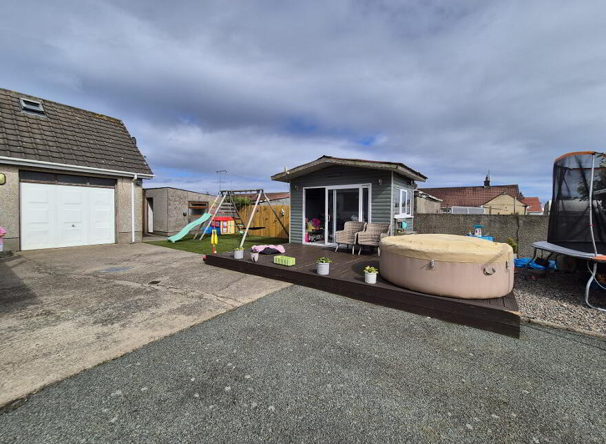5 Greenfield Drive, Annalong, BT34 4TE