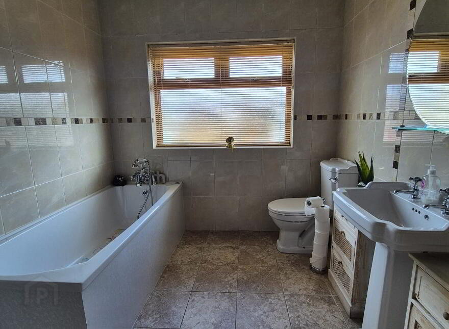 5 Greenfield Drive, Annalong, BT34 4TE
