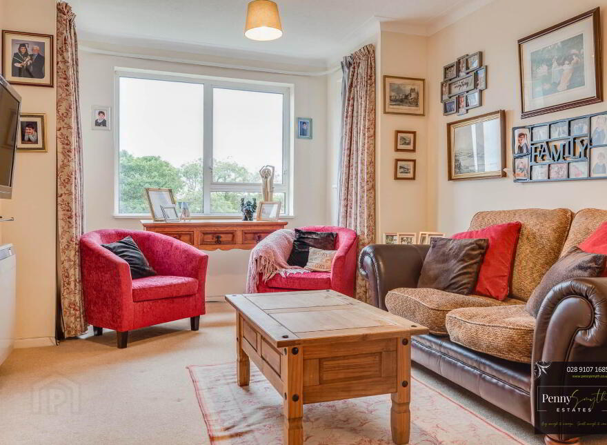 18 Ballyholme Court, Bangor, BT20 5QX