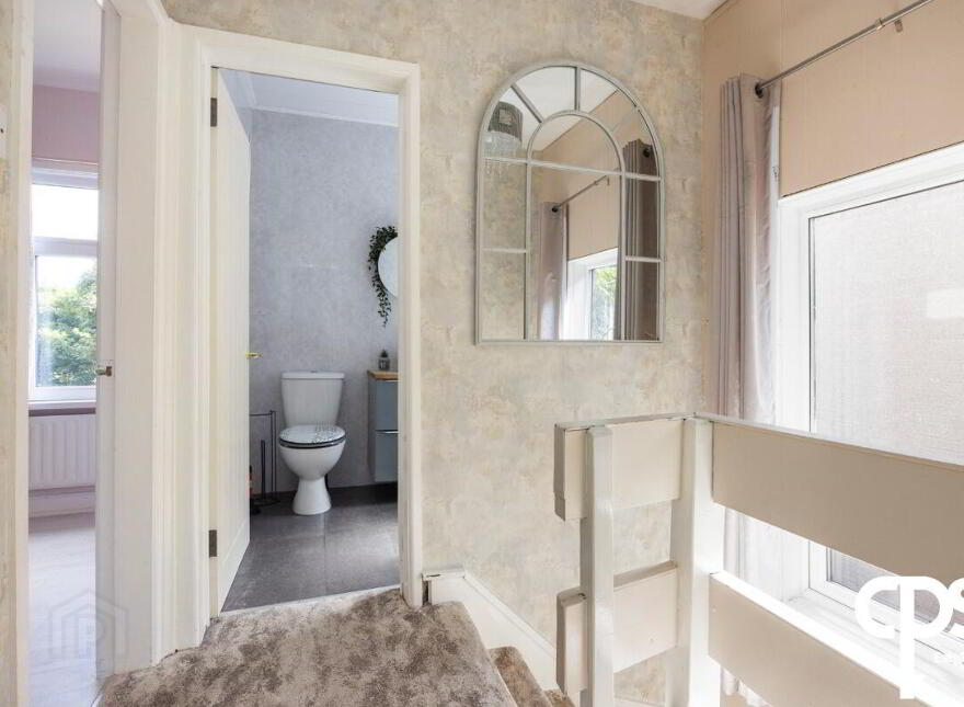 520 Falls Road, Belfast, BT12 6EP