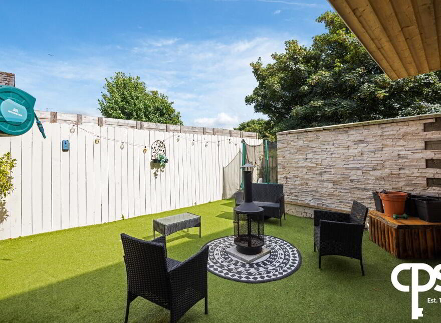 520 Falls Road, Belfast, BT12 6EP