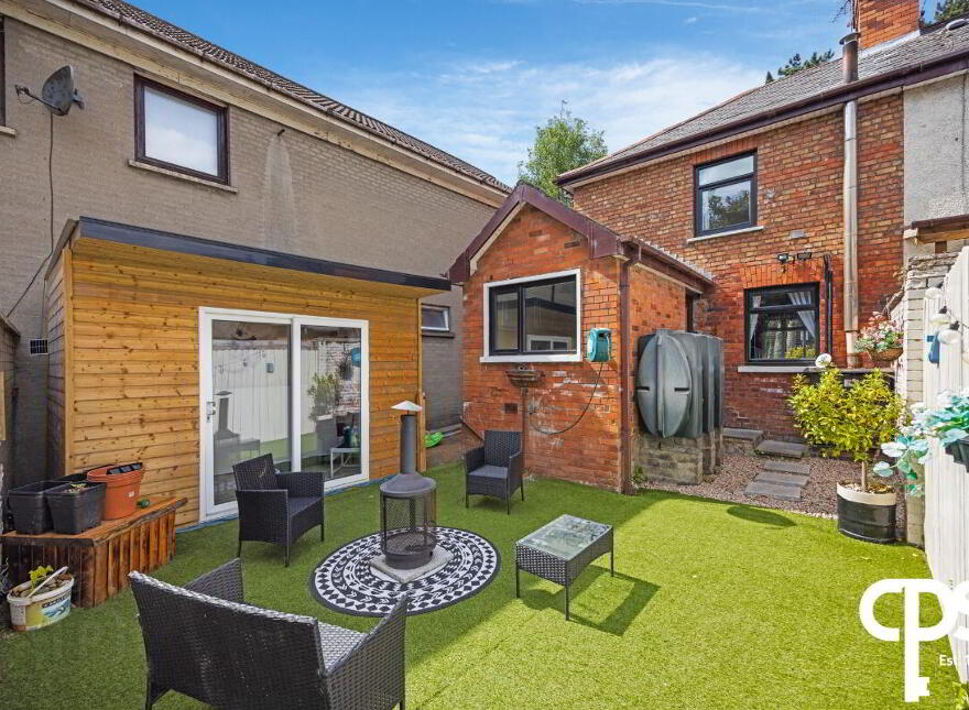 520 Falls Road, Belfast, BT12 6EP