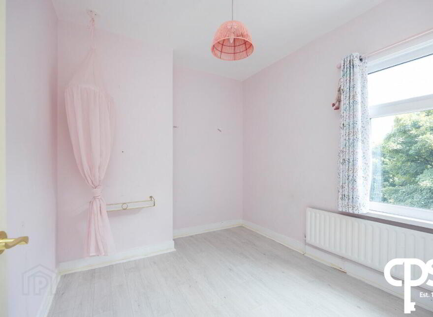 520 Falls Road, Belfast, BT12 6EP