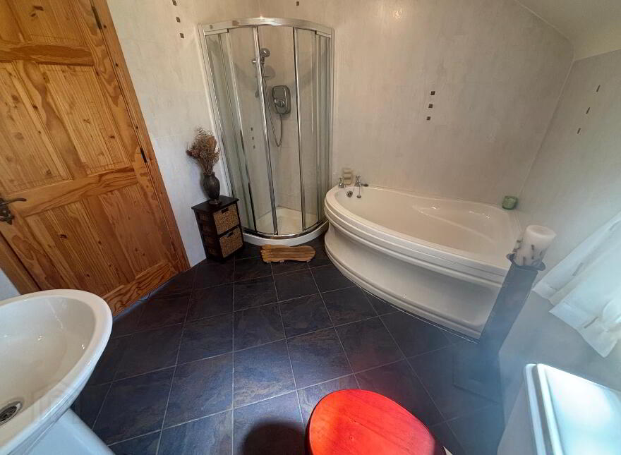 Cavangarden, Ballyshannon, F94PV29
