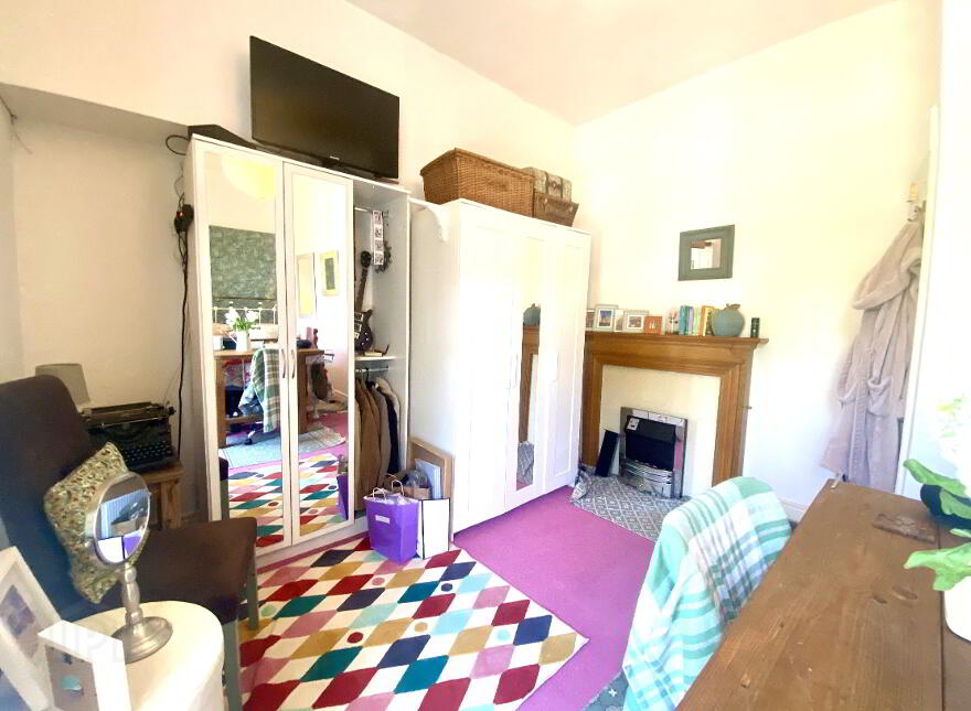 14 Belfast Road, Carrickfergus, BT38 8BU
