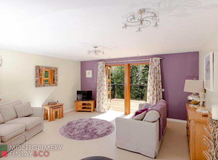 9 Waters Edge, Boa Island, Kesh, BT93 2EH