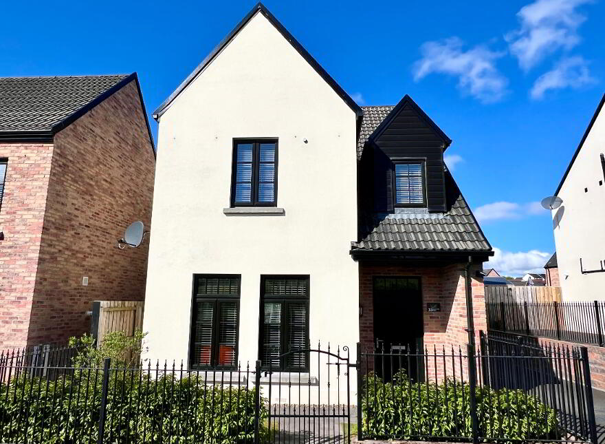 33 Beechhill View, Drumahoe, L'Derry, BT47 3FU photo