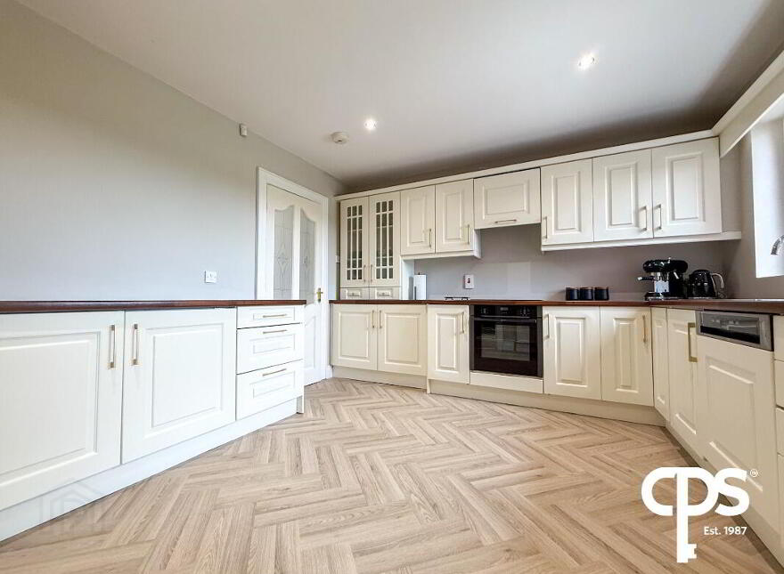 8 Rockvale, Rock Road, Armagh, BT60 3JG