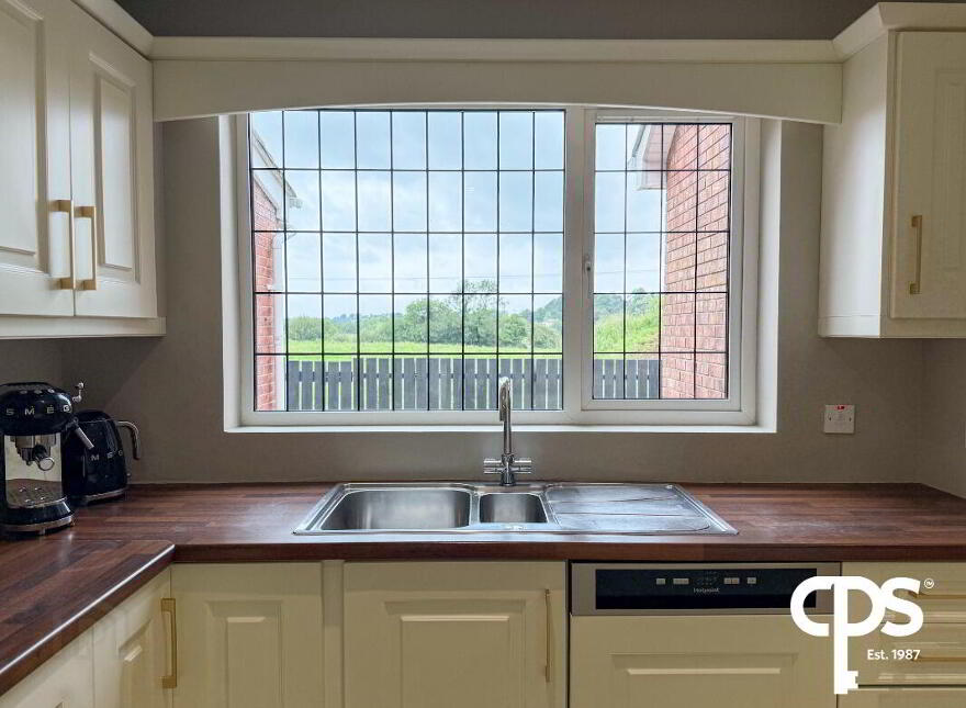 8 Rockvale, Rock Road, Armagh, BT60 3JG