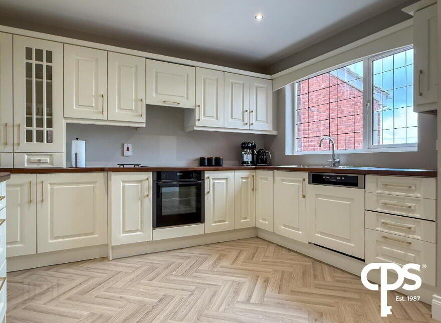 8 Rockvale, Rock Road, Armagh, BT60 3JG