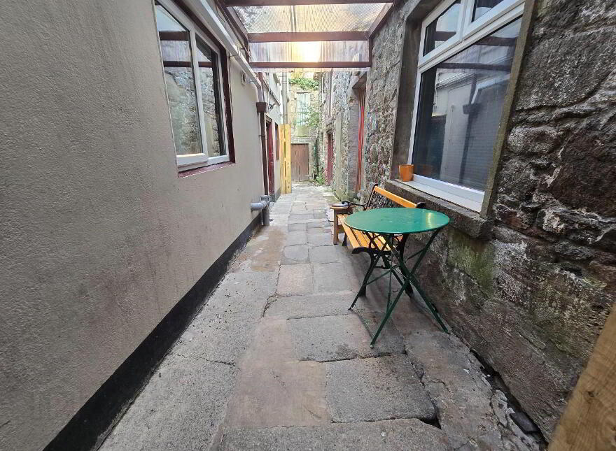 16 Upper Water Street, Newry, BT34 1DJ