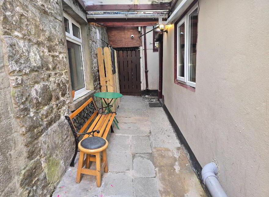 16 Upper Water Street, Newry, BT34 1DJ