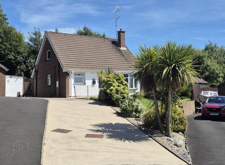 48 Ardnashee, Derry, BT48 7QG photo