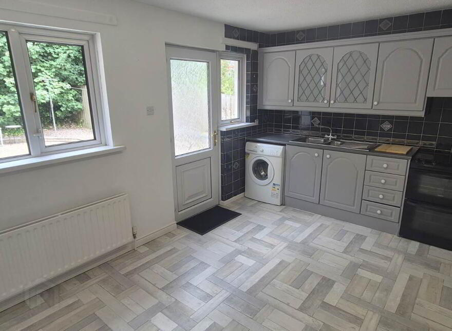 48 Ardnashee, Derry, BT48 7QG