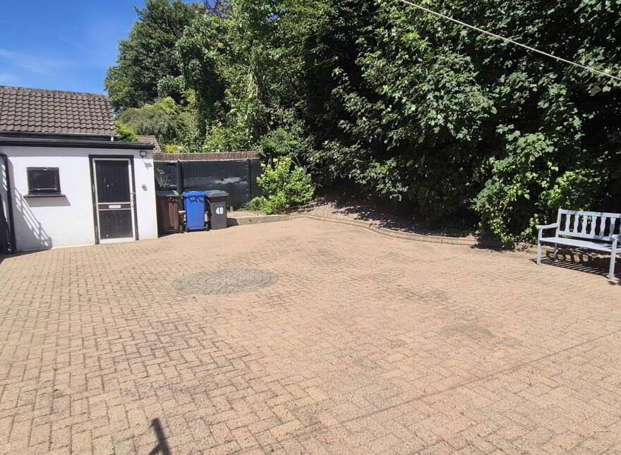48 Ardnashee, Derry, BT48 7QG