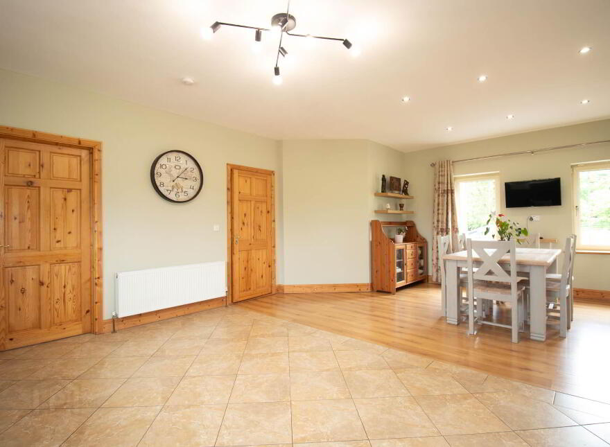 Roebuck, Mountnugent, A82X0T0