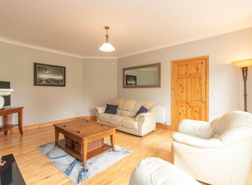 Roebuck, Mountnugent, A82X0T0
