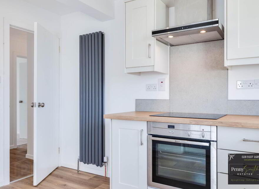6 Hillside Park, Bangor, BT19 6TU