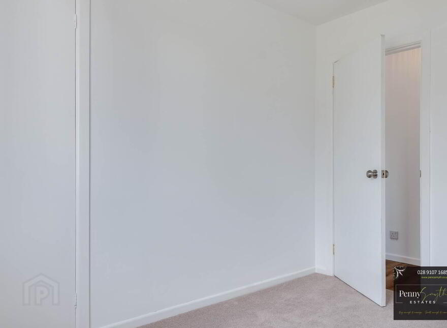 6 Hillside Park, Bangor, BT19 6TU