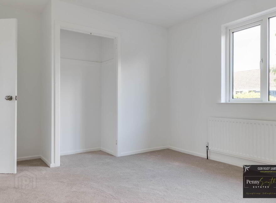6 Hillside Park, Bangor, BT19 6TU