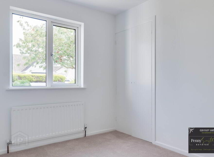 6 Hillside Park, Bangor, BT19 6TU