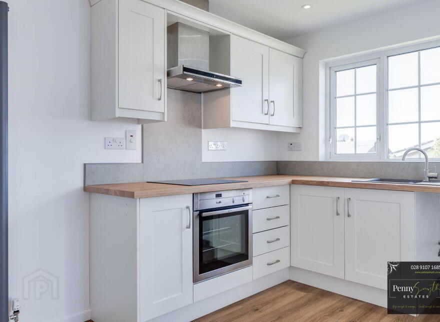 6 Hillside Park, Bangor, BT19 6TU
