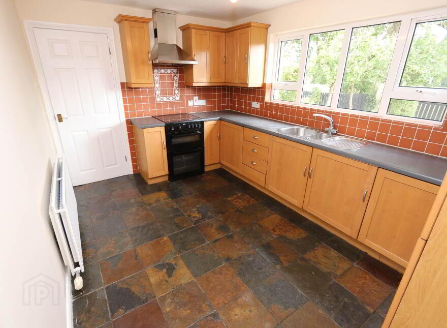 18 Edfield Park, Fivemiletown, BT75 0QN