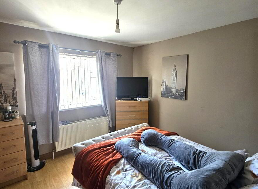 77 Sperrin Park, Nelson Drive, Waterside, L'Derry, BT47 6NG