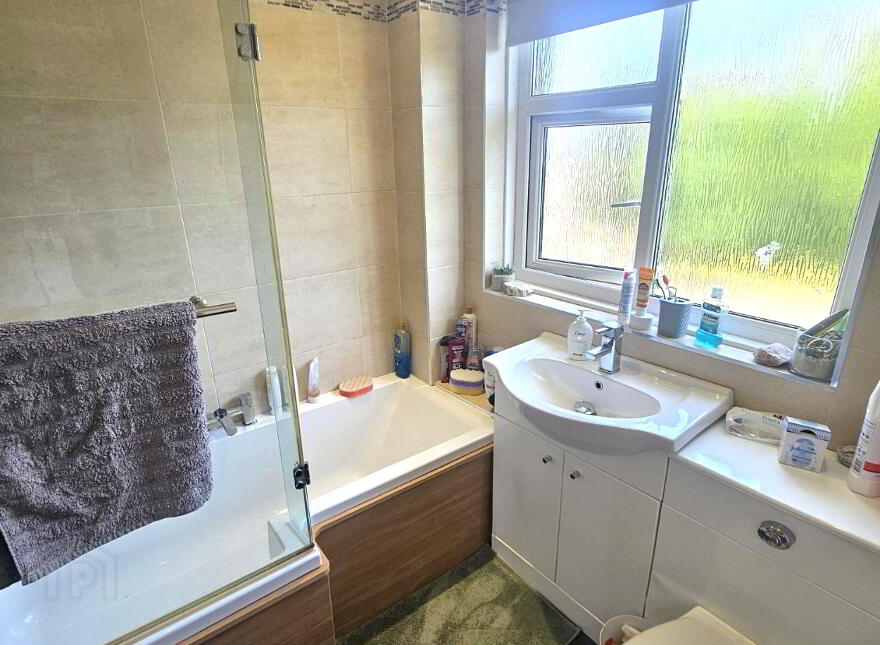 77 Sperrin Park, Nelson Drive, Waterside, L'Derry, BT47 6NG