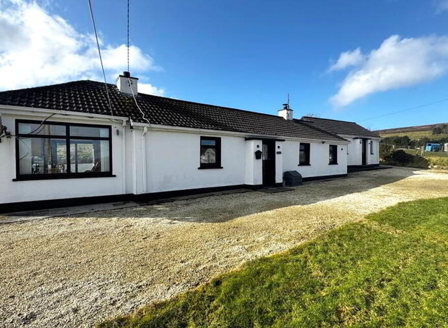 Garrydene Cottage, Meencharvy, Carrick, F94N2P8