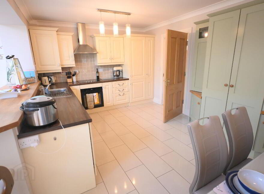 15 Rosebay Drive, Forest Hill, Carrigaline