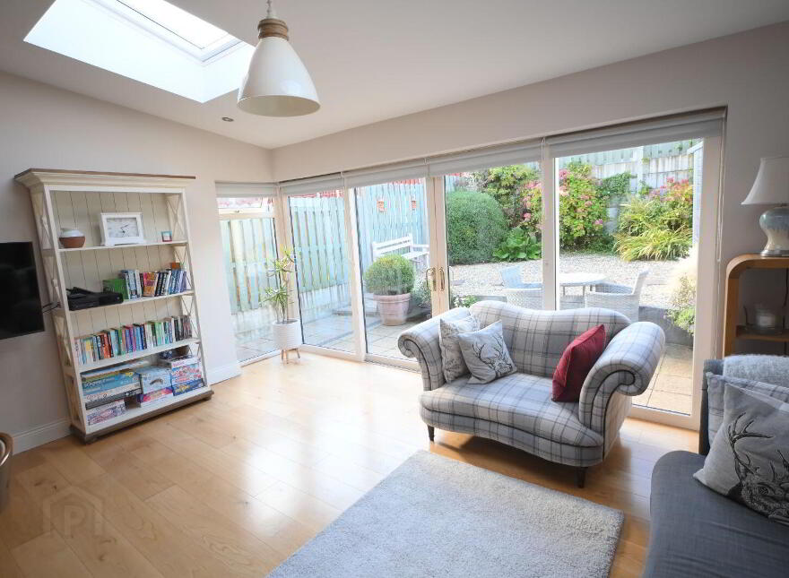 15 Rosebay Drive, Forest Hill, Carrigaline