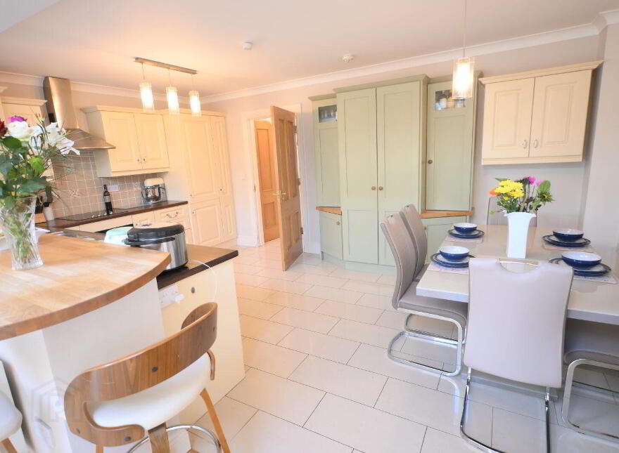 15 Rosebay Drive, Forest Hill, Carrigaline