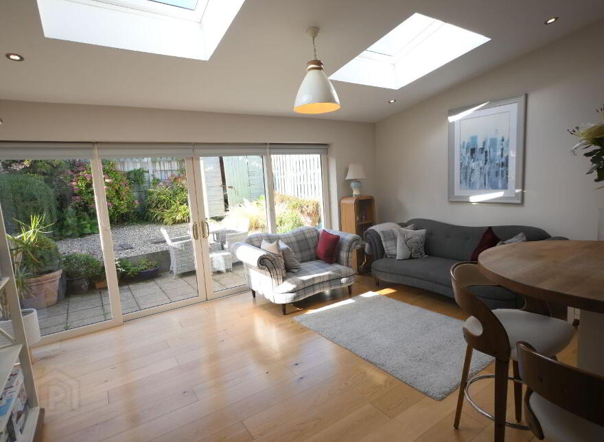 15 Rosebay Drive, Forest Hill, Carrigaline