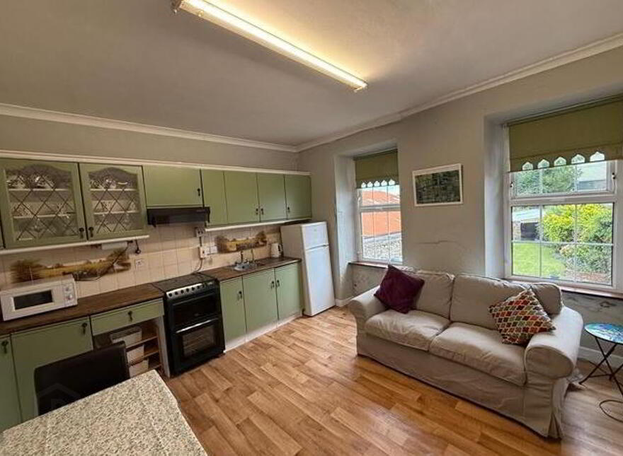 Barrack Street, Ballaghaderreen, F45R838