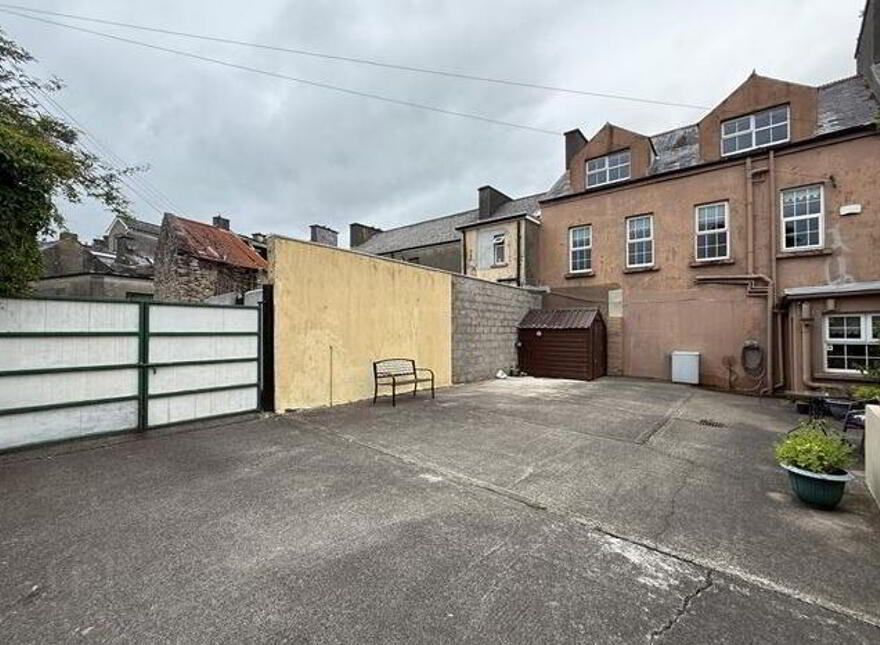 Barrack Street, Ballaghaderreen, F45R838