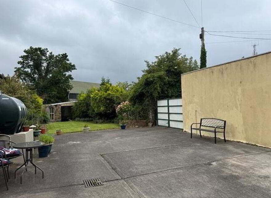 Barrack Street, Ballaghaderreen, F45R838