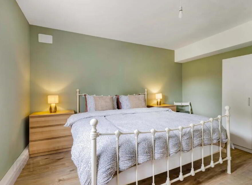 The 1881, Main Street, Smithborough, H18E897