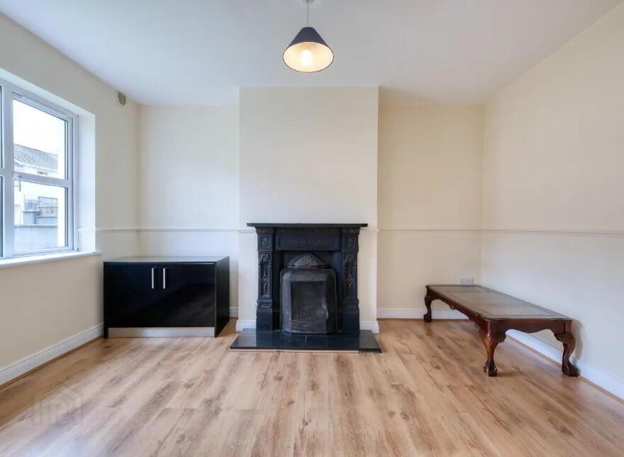 2 Camlin Mews, Longford Town, N39F5K3