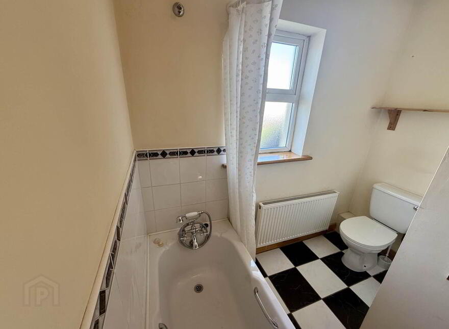 22 Hazel Hill Downs, Ballyhaunis, F35YP71