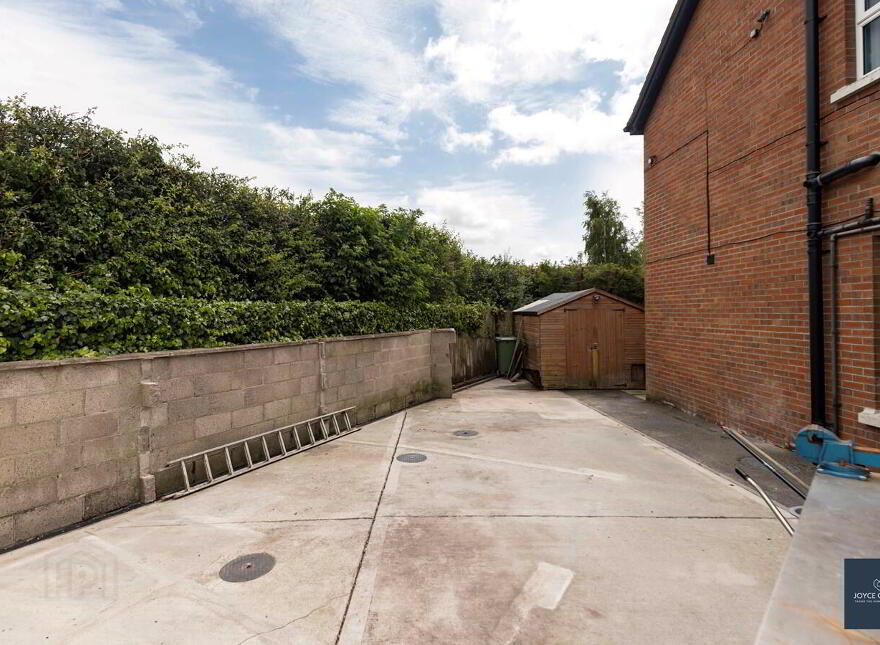 7 Beechfield Hall, Dollingstown, BT66 7UR