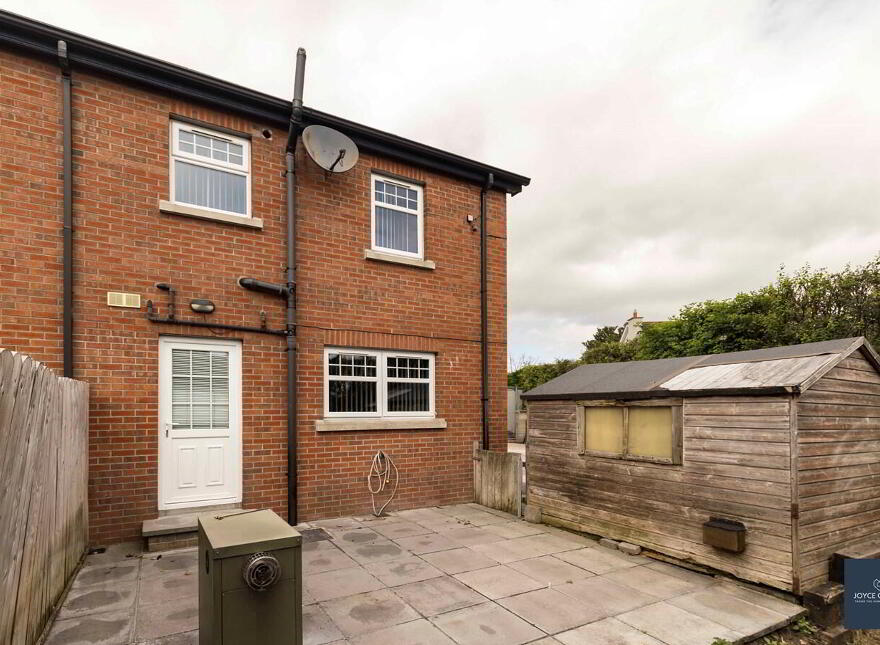 7 Beechfield Hall, Dollingstown, BT66 7UR