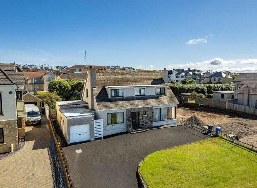 75 Strand Road, Portstewart, BT55 7LX photo