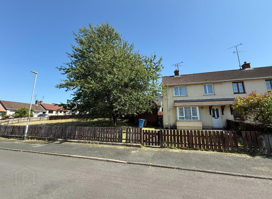 28 Ardbeg, Dungannon, BT70 1HF photo